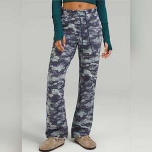 Lululemon Lounge full Straight Leg Jogger